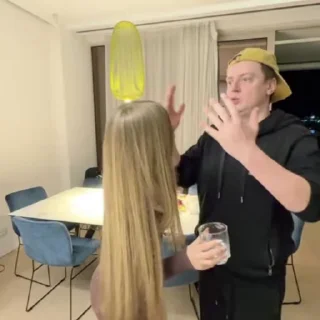 🤗