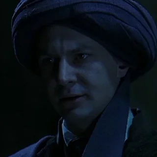 👳