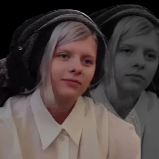 😐