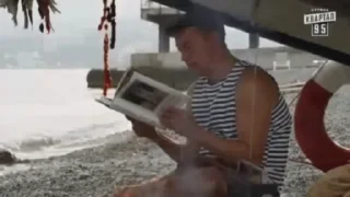 📖