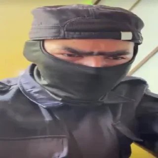 😑