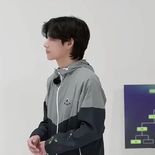 😐