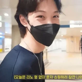 😸
