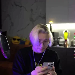 📲