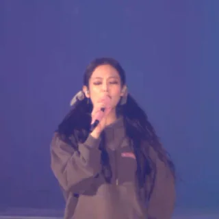 👩‍❤️‍💋‍👩