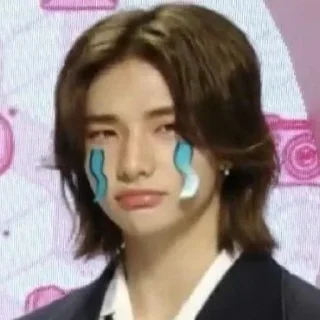 😭