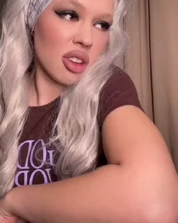 💋