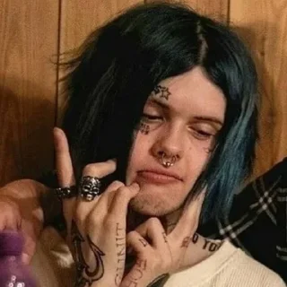 😔