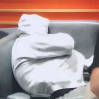 ☹️