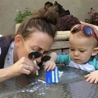 😐