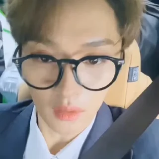 🤩