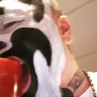 😋