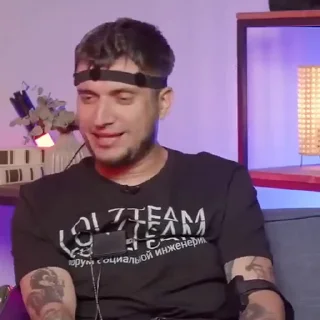 😀