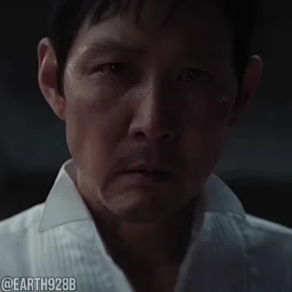 ☹