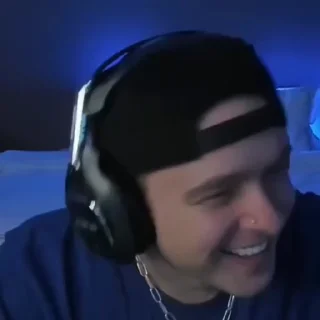 🕺