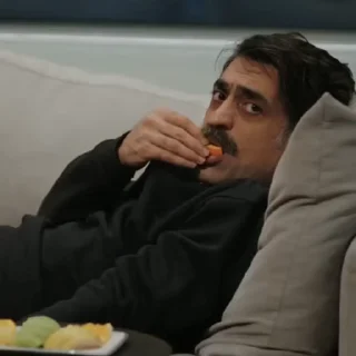 😡