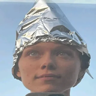 👽