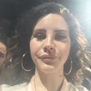 😐