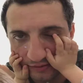 🤨