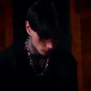 😗