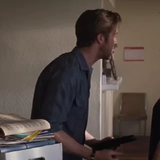 😡