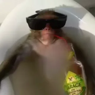 😎