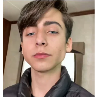 😶