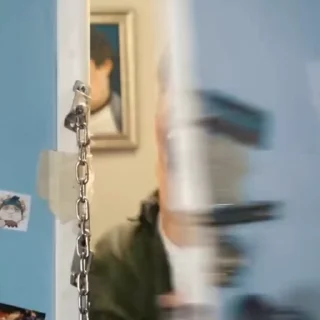 😱