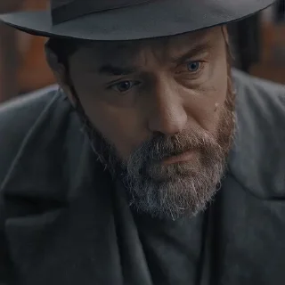 🎬