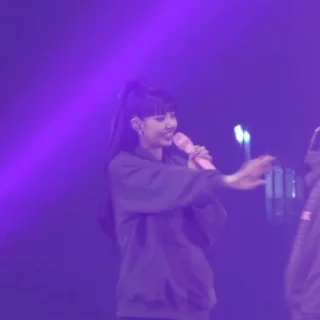 👩‍❤️‍💋‍👩