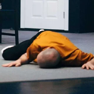 😔