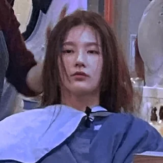 😴