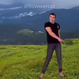 🕺