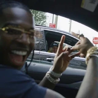 😁