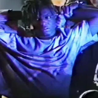 😪