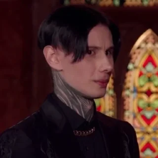 🤢