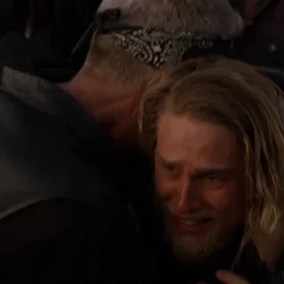 😭