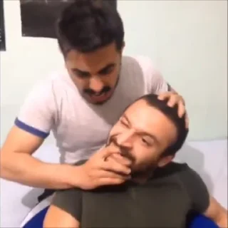 👶