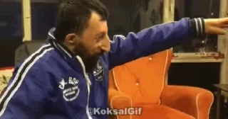 😂