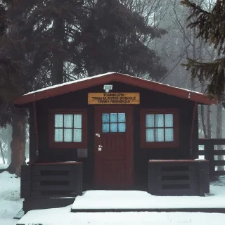 🏠