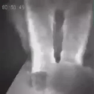 😐