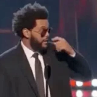 😐