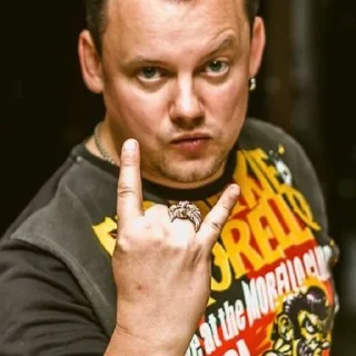 🤘