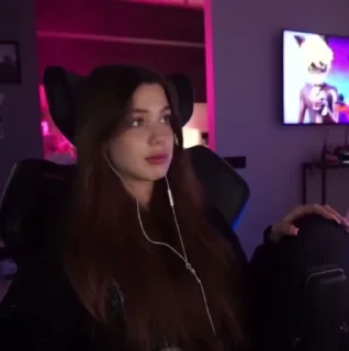 😘