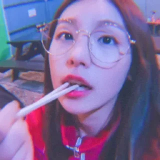 ˖꒲⃝🌷⌇ᥡꫀjเ🕊️‧˚⊹ @GLAMOURTICS