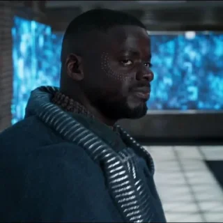 😐