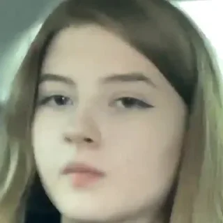 😠