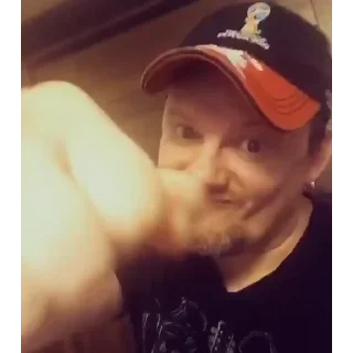 👊