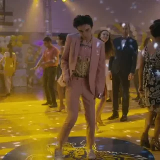 🕺
