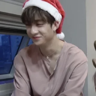 🎅